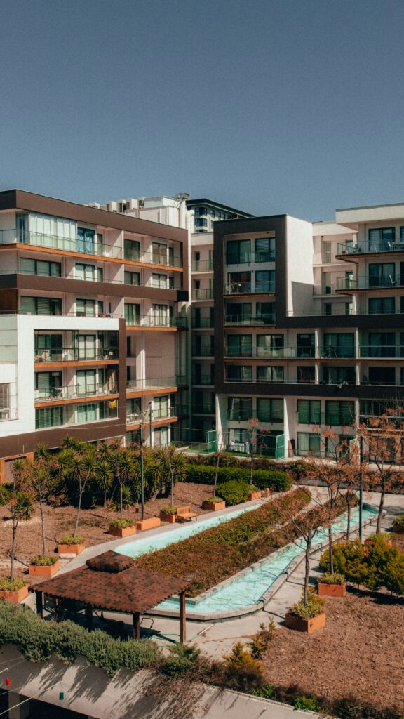 commercial real estate image